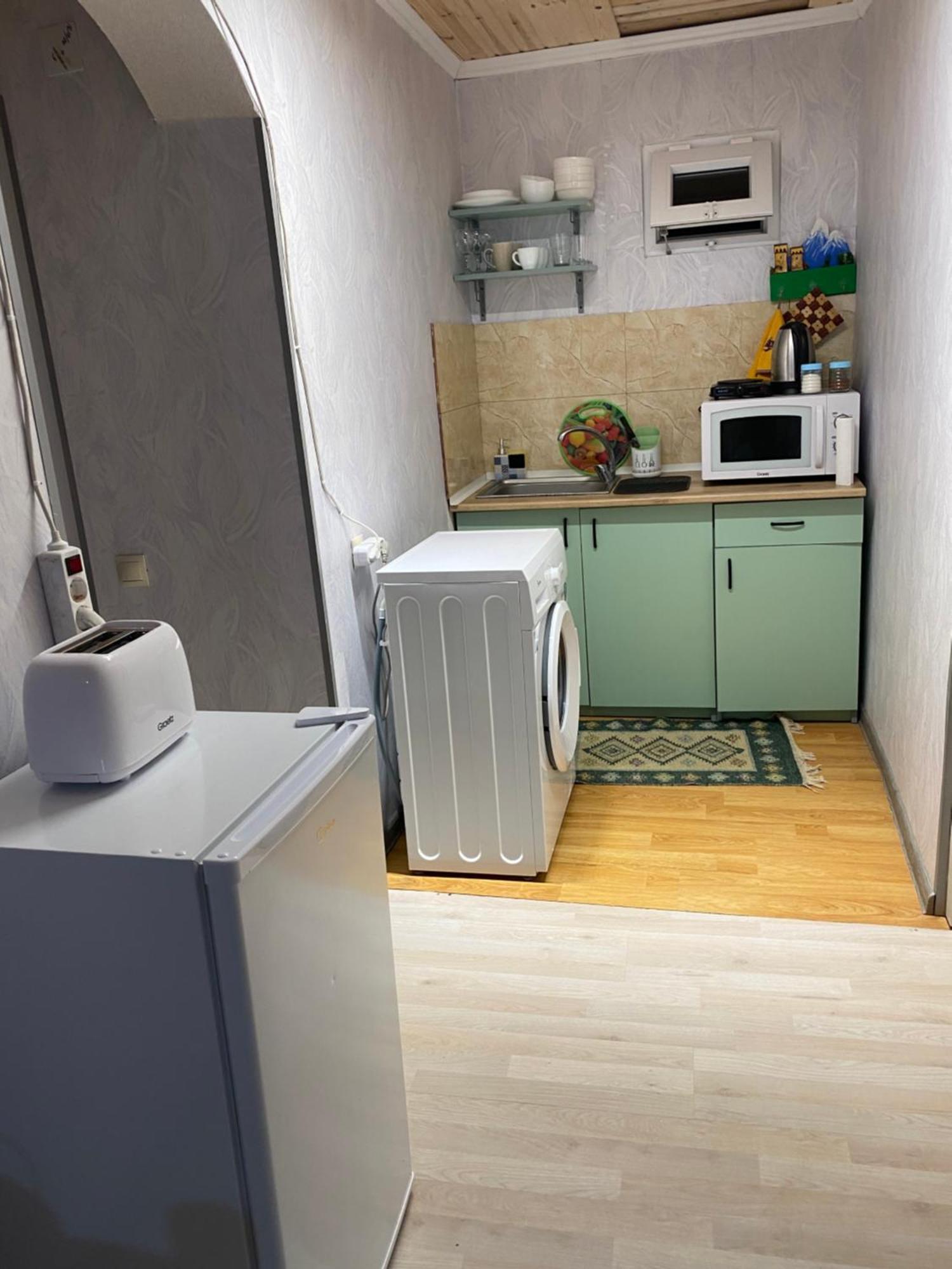 Guesthouse Nene Местия Екстериор снимка